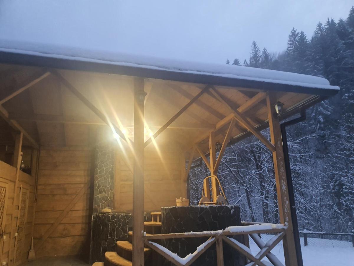 Садиба У Курила З Сауною Та Чаном На Дровах Shepot Exterior foto